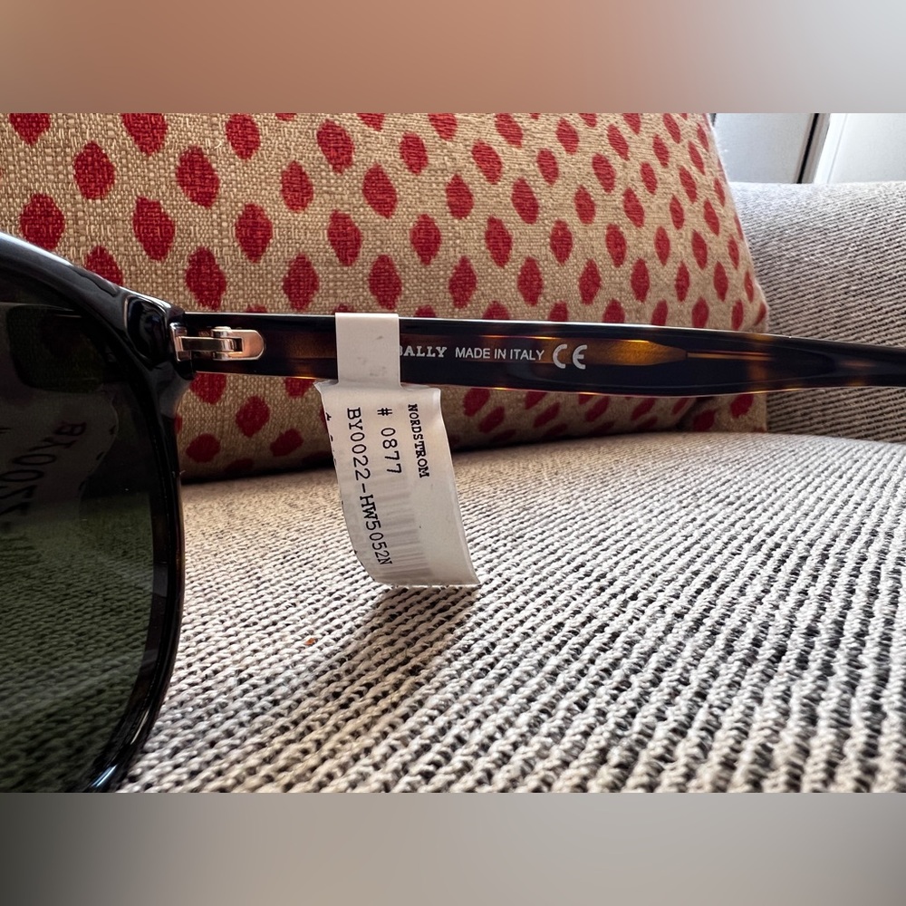 Bally Tortoise Sunglasses with Case NWT - Picture 5 of 6